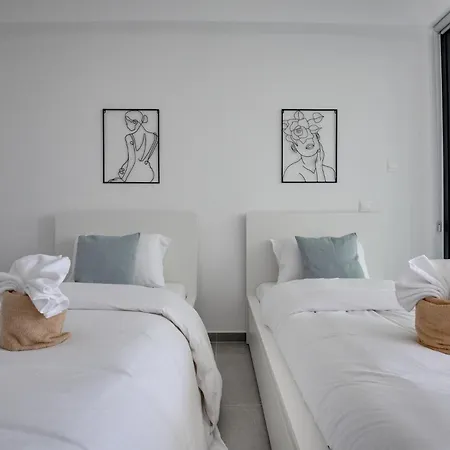 Carisa Elysium * ラルナカ