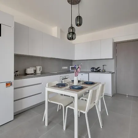 Carisa Elysium アパート *