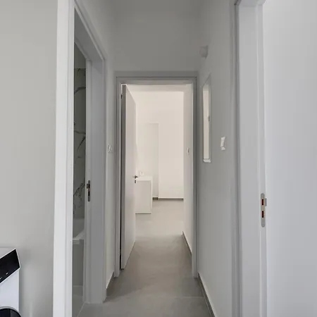 Carisa Elysium ラルナカ