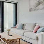 Carisa Elysium Apartment