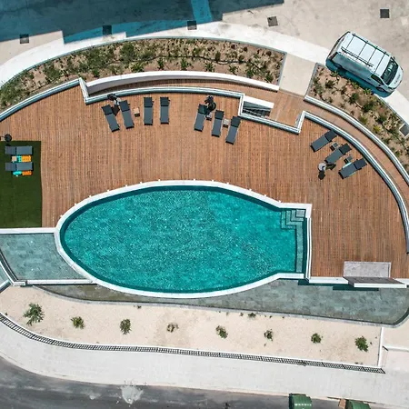 Carisa Elysium Larnaca