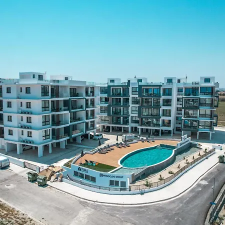 Carisa Elysium Apartment *