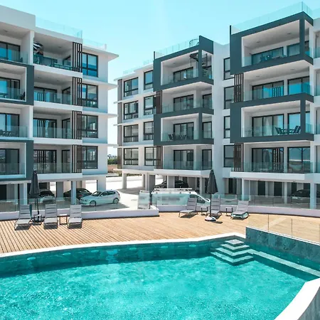 Carisa Elysium Apartment