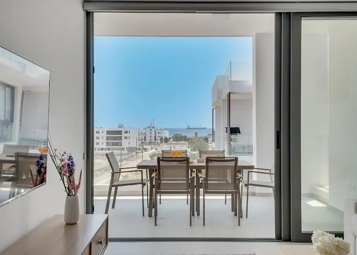 Carisa Elysium * لارنكا