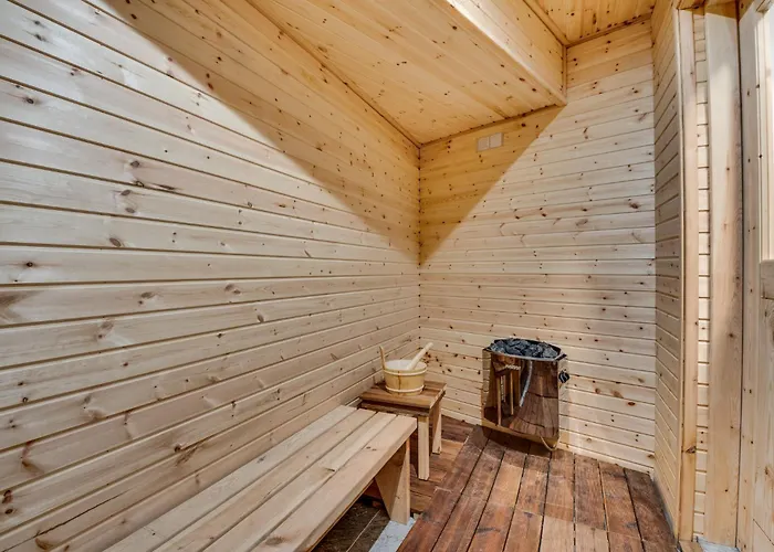 Carisa Elysium لارنكا